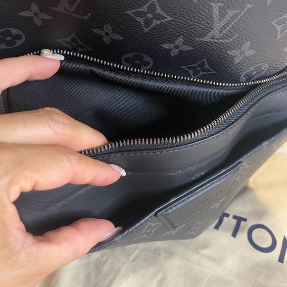 ‼️NOT for SALE‼️Louis Vuitton Discovery PM backpack 🌸 beautiful w/ receipt - Picture 14 of 16